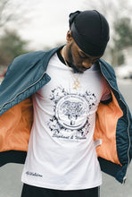 Load image into Gallery viewer, White unusual fitted shirt

